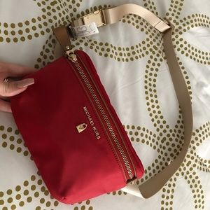 BRAND NEW! MICHAEL KORS FANNY PACK/BELT BAG